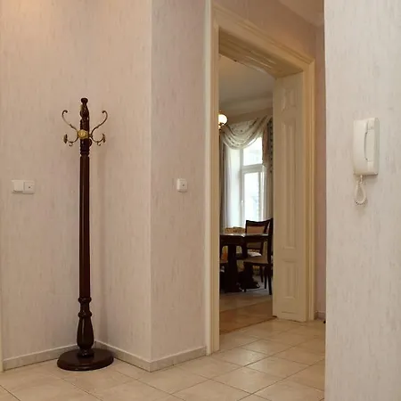 Διαμέρισμα 7k-apartman Sadova Κάρλοβι Βάρι